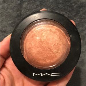 highlighter/bronzer